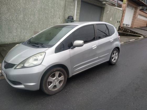 HONDA FIT 1.4 LX 16V FLEX 4P MANUAL HONDA FIT 1.4 LX 16V FLEX 4P MANUAL